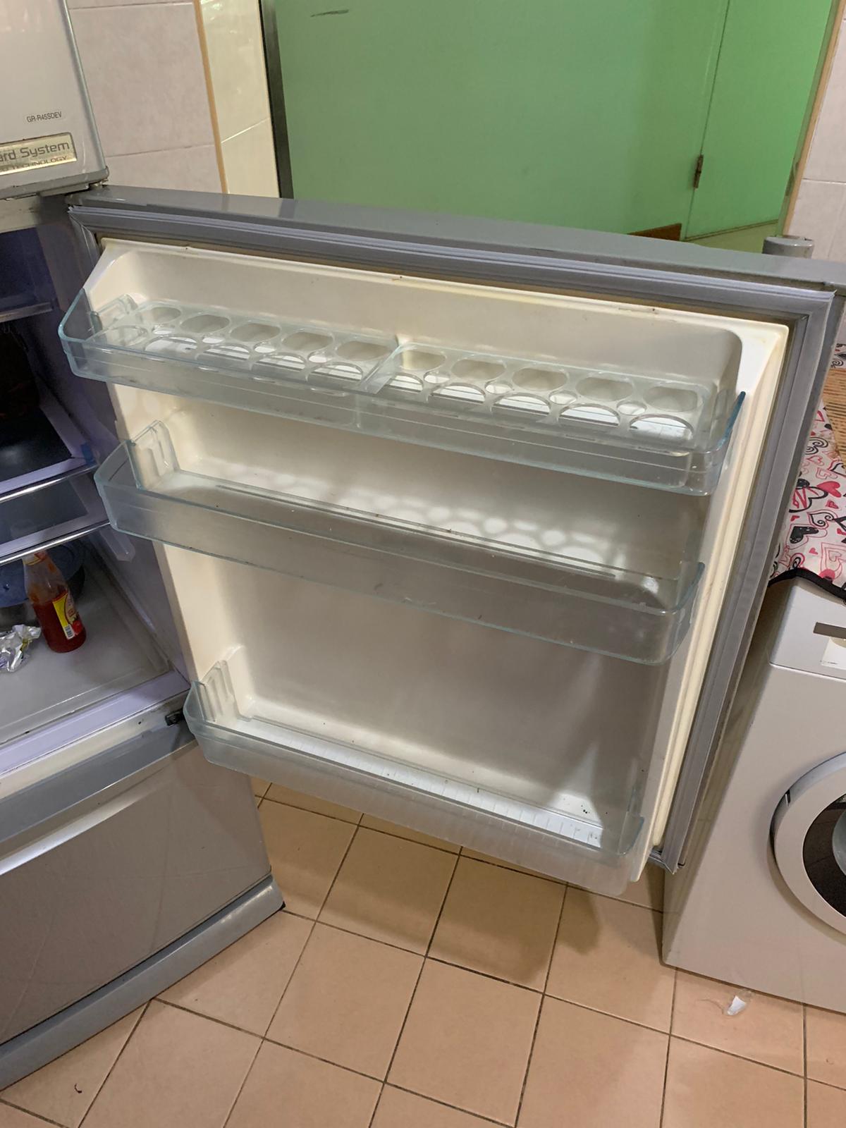 Supply And Replace Fridge Gasket